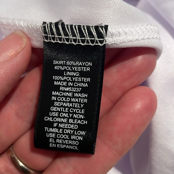 Knee Length White Overlay Skirt, lightweight - Picture 5 of 5